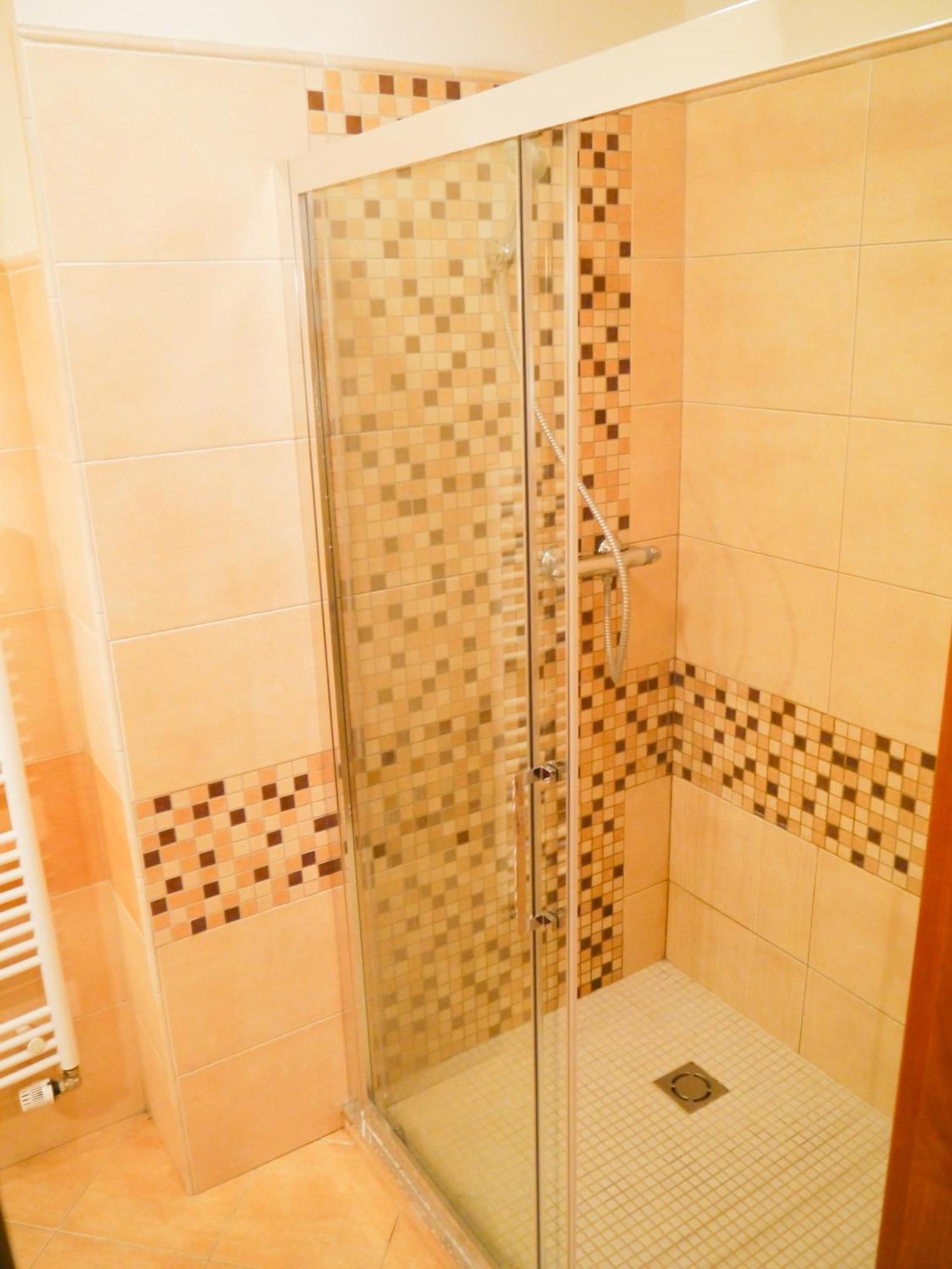 Dahlia Inn Прага Стая снимка