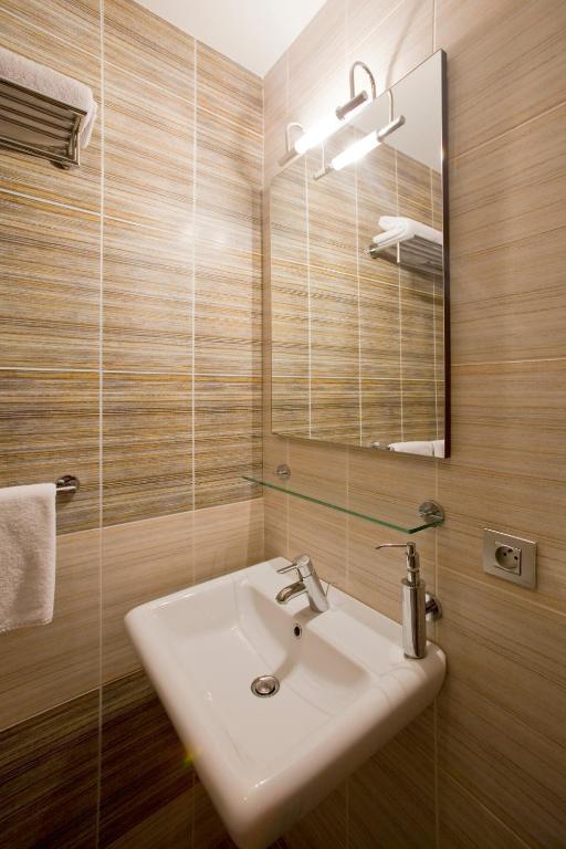 Dahlia Inn Прага Стая снимка