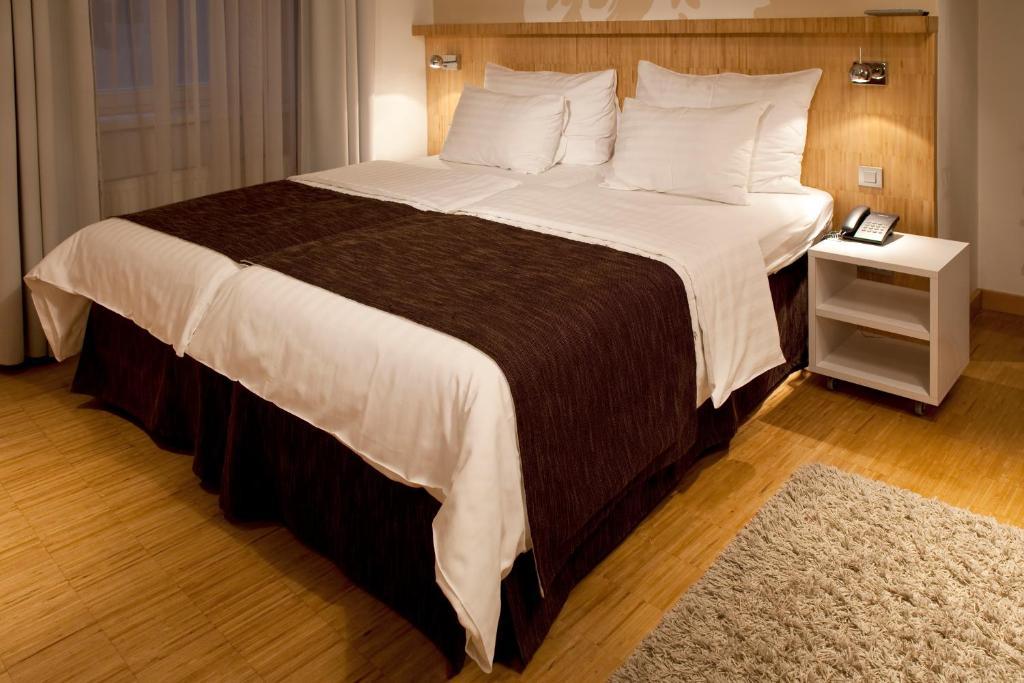 Dahlia Inn Прага Екстериор снимка